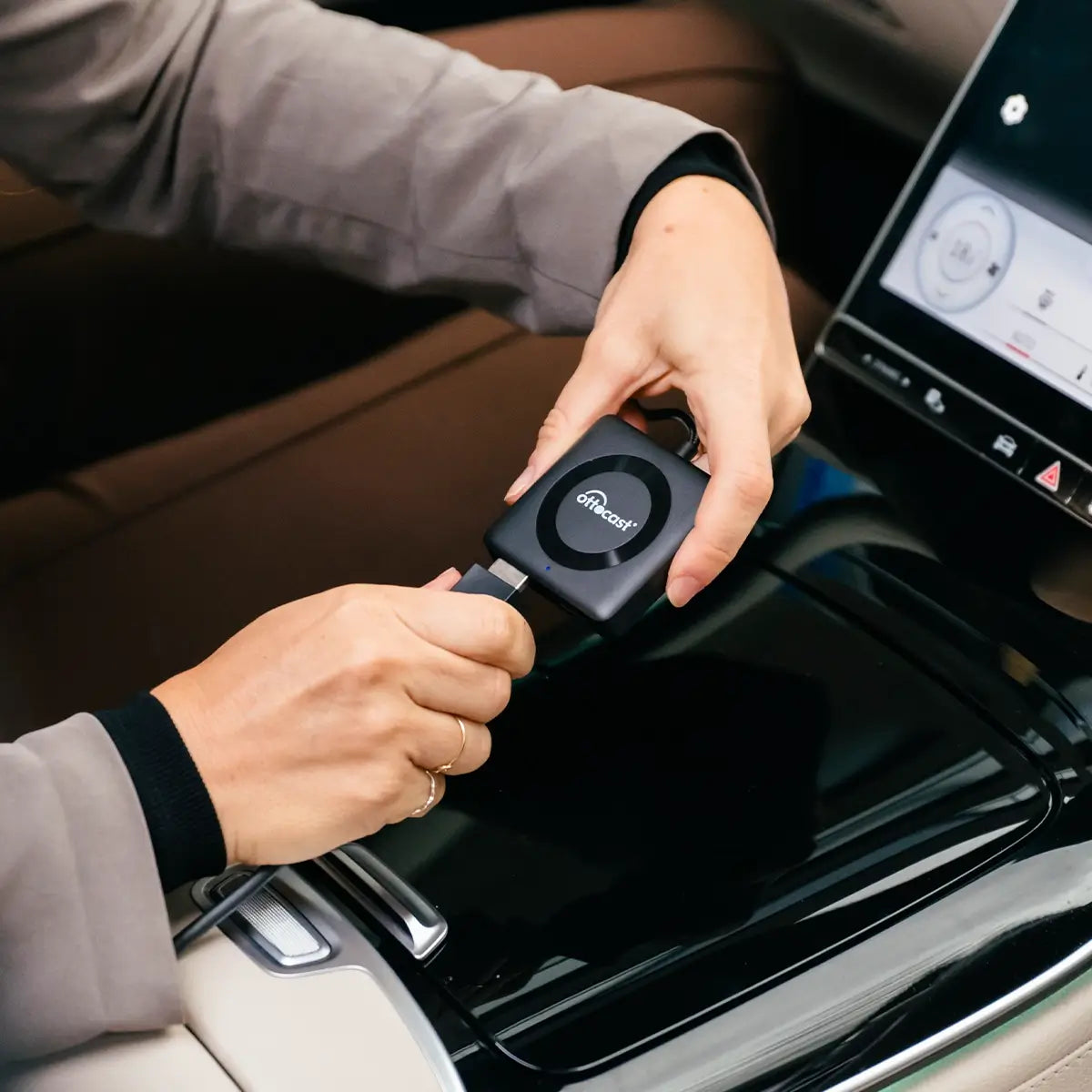 OTTOCAST® Car TV Mate Pro | HDMI Streaming & Wireless CarPlay Android Auto Adapter