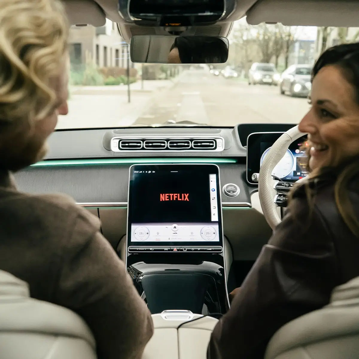 OTTOCAST® Car TV Mate Pro | HDMI Streaming & Wireless CarPlay Android Auto Adapter