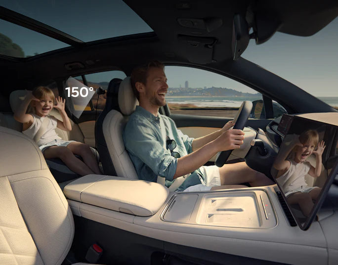 <h4><strong>See Back Seat in Real Time</strong></h4>